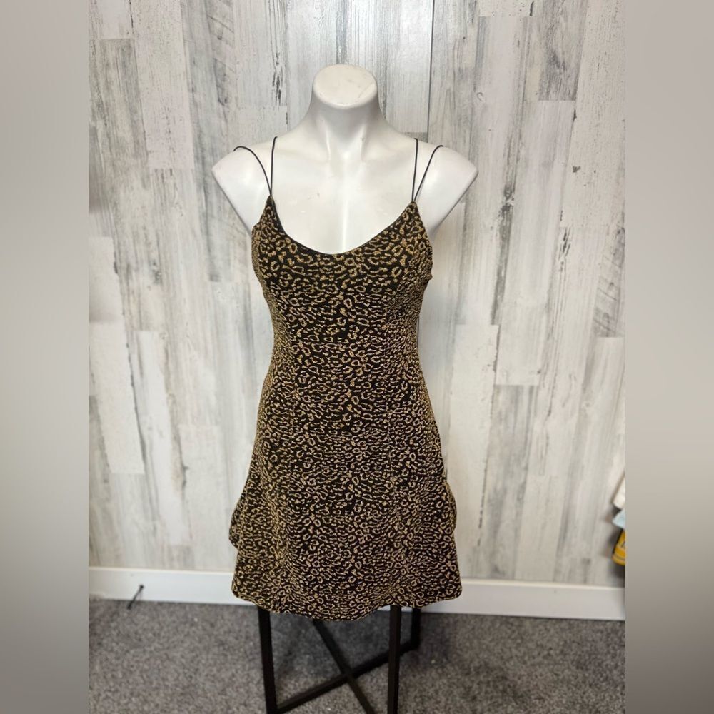 Love 83 Gold and black flare dress